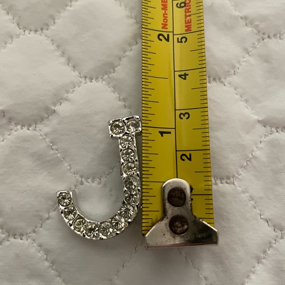 Rhinestone J Pin - Picture 2 of 4